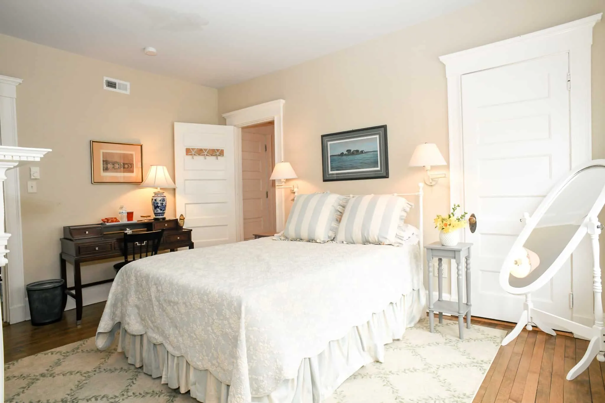 The Blue Room at 48 Vauxhall B&B, New London CT