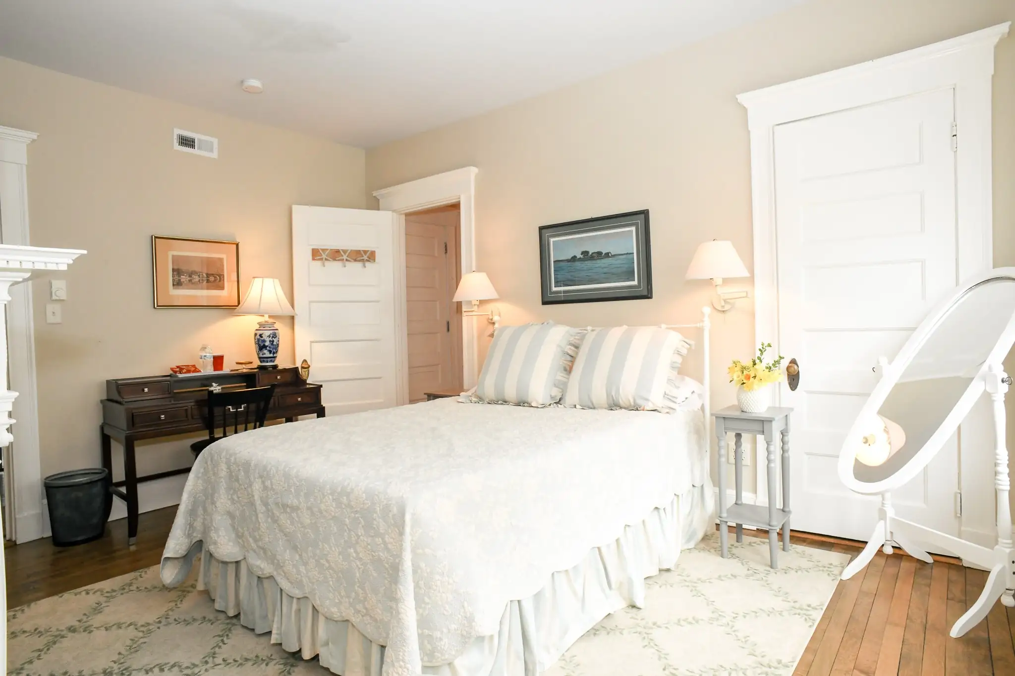 Master Bedroom with queen bed and nightstand