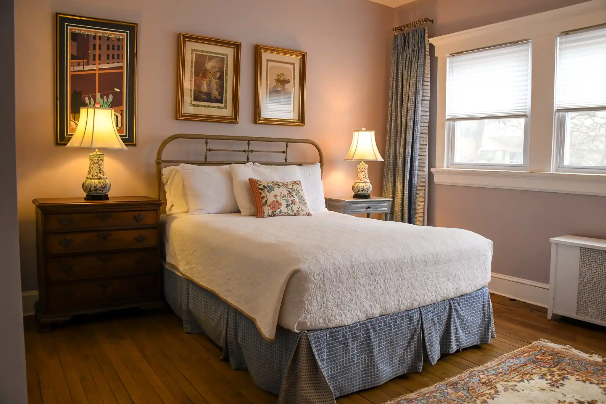 Master Bedroom with queen bed and nightstand